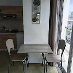 公寓 Lilian's Seaview-party Street-youth *