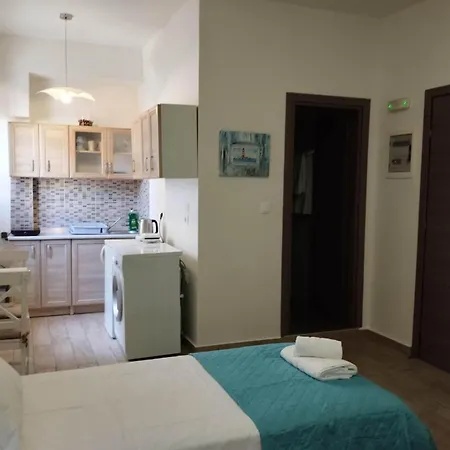 Lilian's Seaview-party Street-youth 아파트 Rhodes City