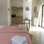 Apartment Lilian's Seaview-party Street-youth Rhodes City