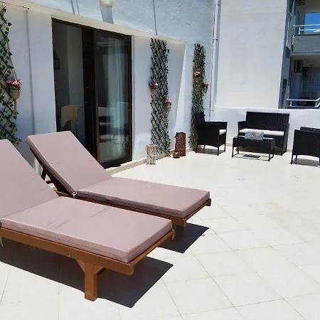 Lilian's Seaview-party Street-youth Appartement