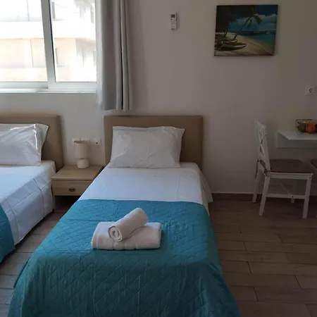 Lilian's Seaview-party Street-youth Rhodes City