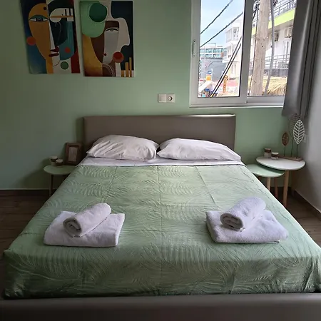 Lilian's Seaview-party Street-youth Apartment Rhodes City