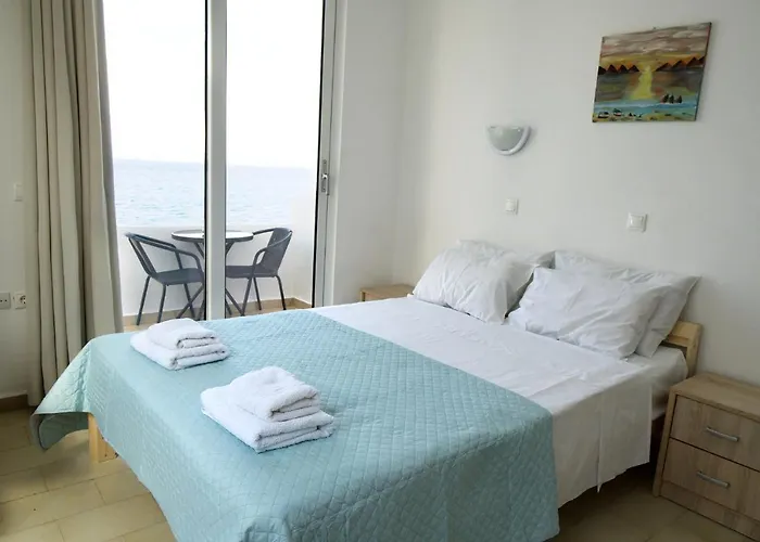 Apartament Lilian's Seaview-party Street-youth *