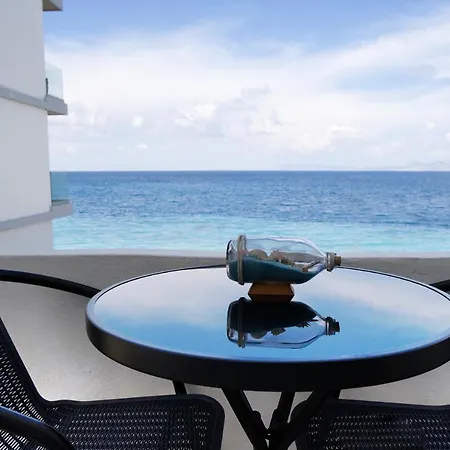 Lilian's Seaview-party Street-youth Apartamento