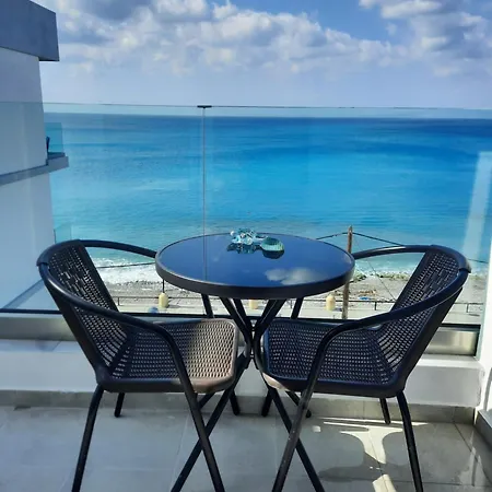 Lilian's Seaview-party Street-youth Apartamento