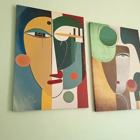 Lilian's Seaview-party Street-youth